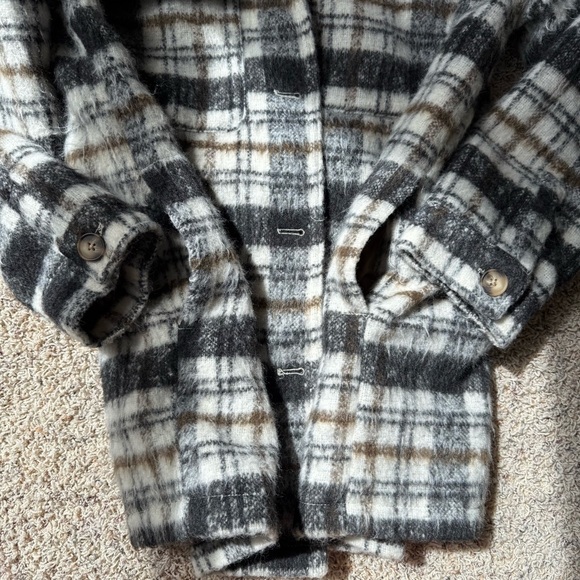 Universal Thread Plaid Oversized Wool Blend Shacket Black Cream Brown Medium - Picture 7 of 13